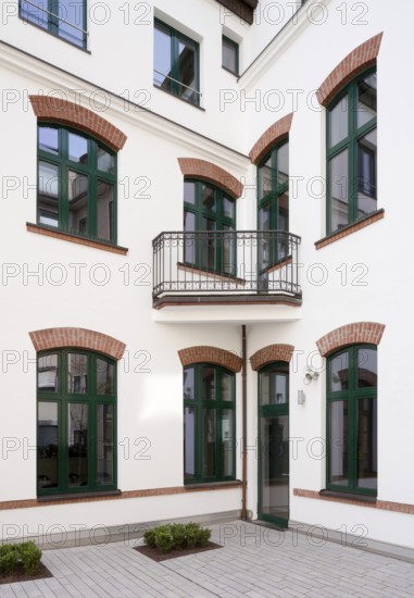 University building on Schadowplatz, former Niederrheinische Bank building, inner courtyard