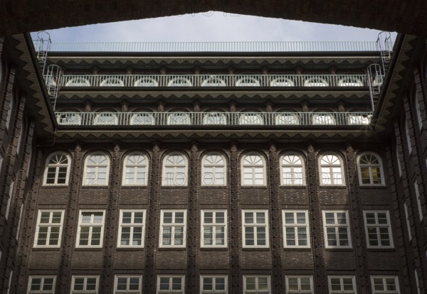 Hamburg Kontorhaus CHILEHAUS, built 1922-24 by Fritz Höger, inner courtyard above Fischertwiete