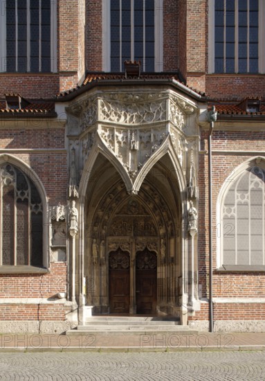 Northwest Portal, St., Saint, Saint