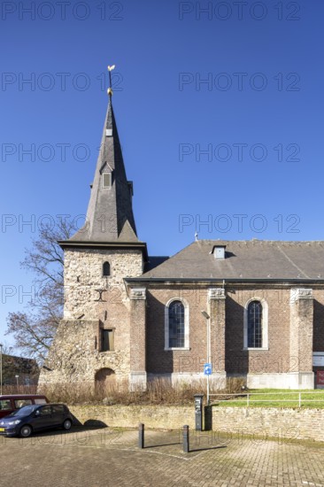 Vaals, Hervormde Kerk (German Reformed Church), bell tower and nave from 1672