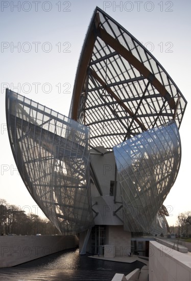 Architect Frank O. Gehry, opened in 2014, view from the east