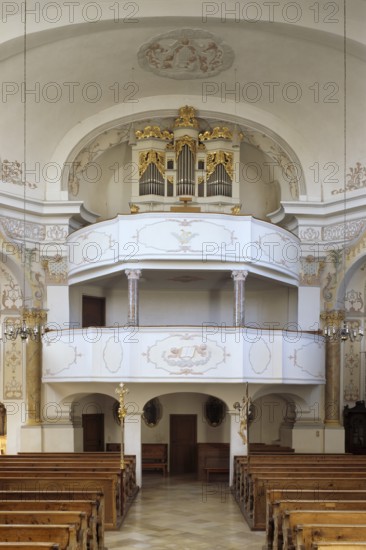 Bergkirchen, Catholic parish church of St. Johannes Baptist