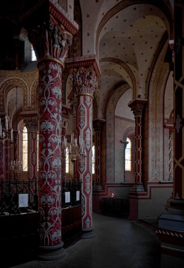 Choir aisle inside to the north-east, 19th century painting, St., Sankt, Saint
