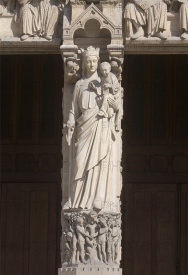 Northern west portal, depiction of the Virgin Mary, St., Saint, Saint