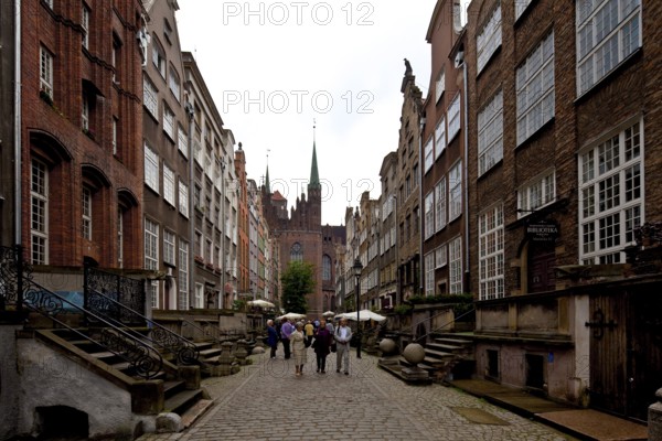 View to the west towards St Mary's Church, to the right and left: Beischläge, St, Sankt, Saint