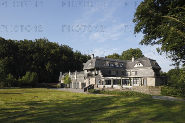 Built between 1906 and 1908 according to designs by Henry van de Velde for Karl Ernst Osthaus,