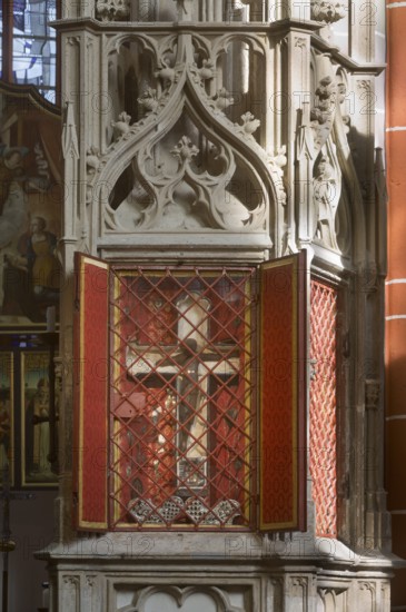 Miraculous cross in the sacrament house, St., Saint, Saint
