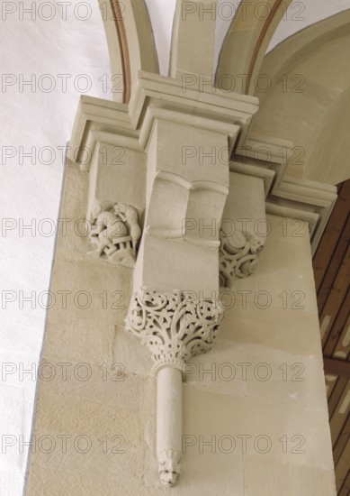 St. Johannis, early Gothic console in the south-west corner of the crossing, St., Sankt, Saint
