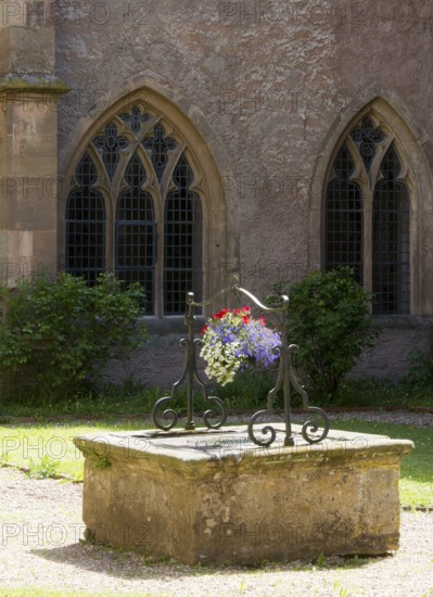 Cloister, Fountain, St., Saint, Saint