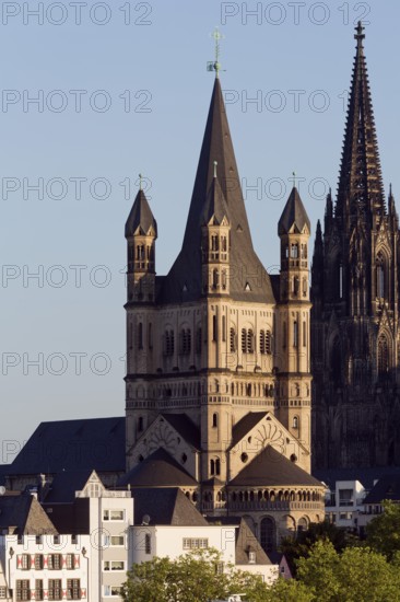 View from the Severinsbrücke bridge, behind it the cathedral, St., Sankt, Saint