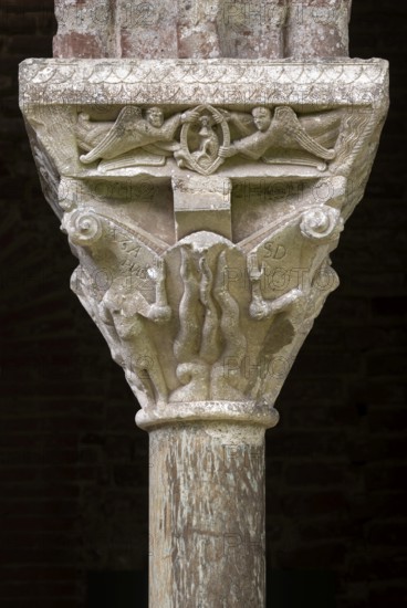 Moissac, Saint-Pierre Abbey, cloister, capital