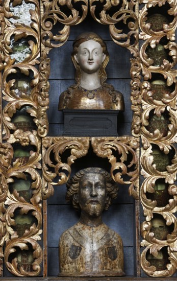 Golden chamber with reliquaries after restoration with historic colour scheme (blue), north wall,