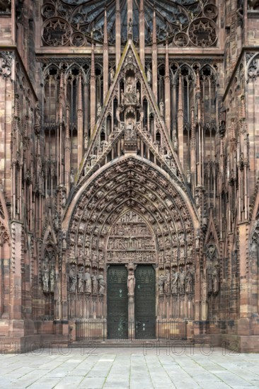 Strasbourg Cathedral, Cath?drale Notre-Dame de Strasbourg, west façade, centre portal