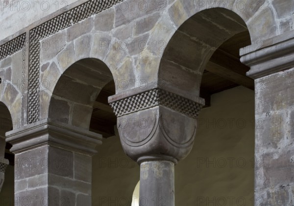 Bursfelde/Weser monastery church. Choir interior. Southern row of arcades from NNW. Detail, St.,