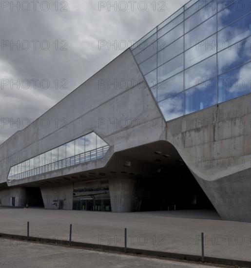Wolfsburg Science Museum PHAENO Partial view from south-east 2001-05 by Zaha Hadid