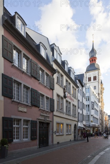 In the background the Namen-Jesu-Kirche, St., Sankt, Saint