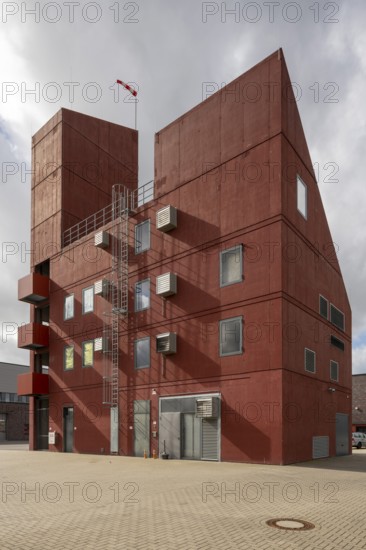 Krefeld, new main fire and rescue station, built in 2018 by GATERMANN + SCHOSSiG Architekten
