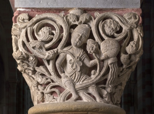 Brauweiler near Pulheim, St Nicholas Abbey Church, St Bernard's Chapel, capital on the central