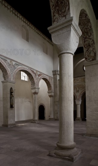 Bursfelde/Weser monastery church. Nave Bl v d south arcade row to W gallery, St., Sankt, Saint