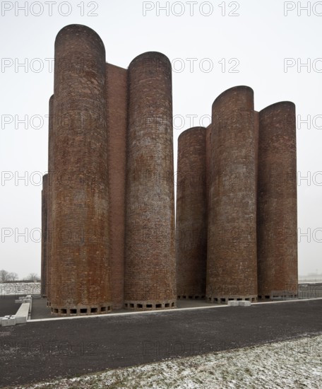 Biotowers for dephenolisation (treatment of process wastewater), 1950s, height 22m