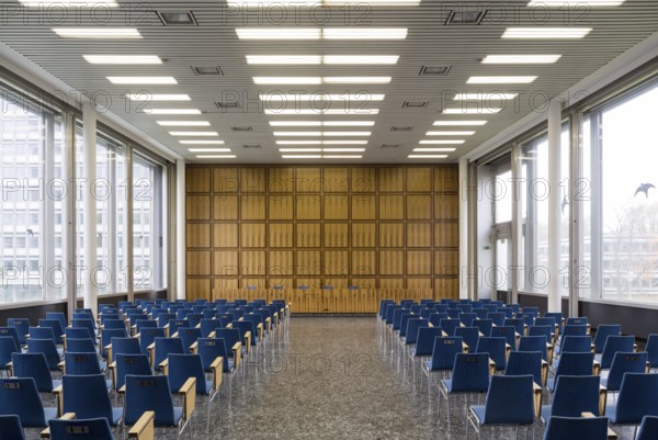Allianzbauten am Tulpenfeld, built 1964-1969 by Hanns Dustmann, Press Centre of the German