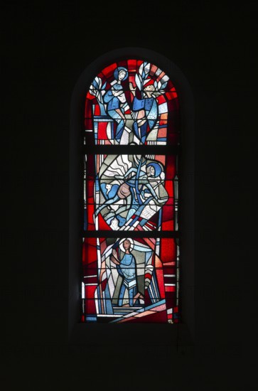 Stained glass window by Ernst Jansen-Winkeln in the right (west) aisle, scenes from the life of St