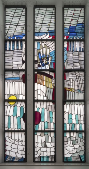 Krefeld, Ürdingen, Meistermann House, former Protestant parish hall. Glass window by Georg