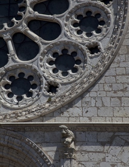 1195-1260 Main construction period, rose window on the west façade, St., Sankt, Saint