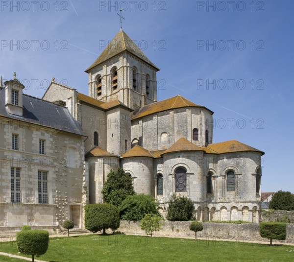 Saint-Savin-sur-Gartempe, monastery church