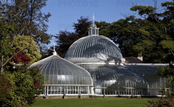 Glasgow Botanic Garden, KIBBLE PALACE greenhouse ensemble built on Loch Long in 1863 and moved to