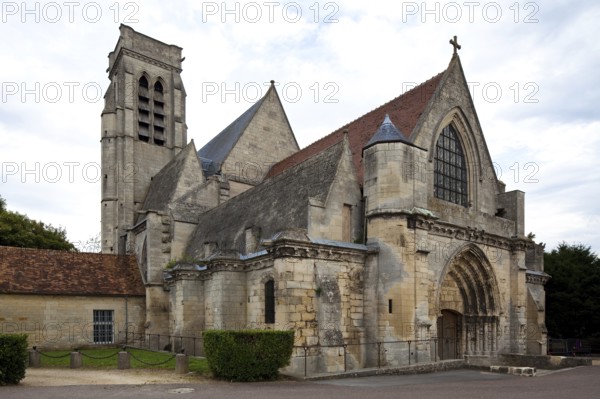 View from north-west, start of construction in the 12th century, St., Sankt, Saint