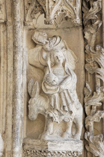 Main portal, figures, Flight to Egypt, St., Saint, Saint