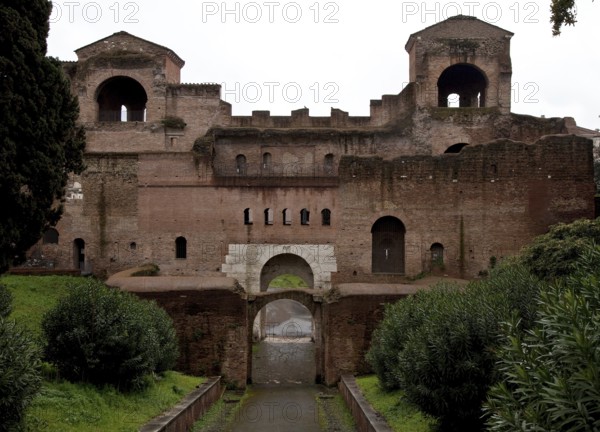 Rome, Porta Asinara 32477