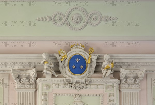 Brauweiler near Pulheim, abbey, prelature building, imperial hall, coat of arms above the fireplace