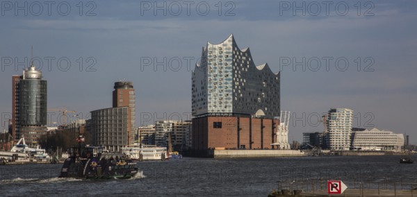 Hamburg, Elbphilharmonie, distant view from the south-west, designed by Herzog & de Meuron, built
