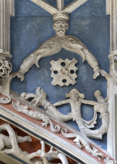 Constance, Minster, west gallery around 1516, masks and animals