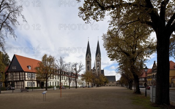 Cathedral Square, West Towers, St., Saint, Saint