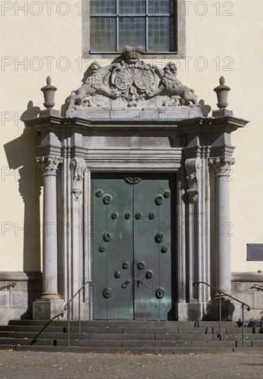 West façade, portal, St., Saint, Saint