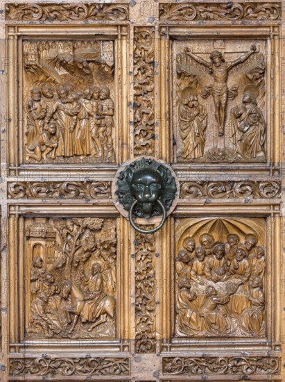 Constance, Minster, west portal, right door wing, sculptor Heinrich Yselin and Simon Haider around