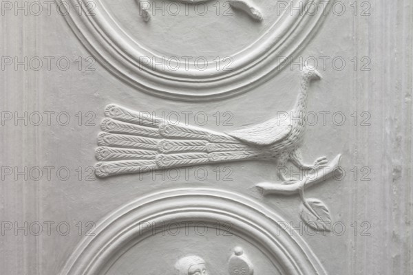 Stucco relief on the ceiling with allegorical depictions of the 5 senses, St., Sankt, Saint