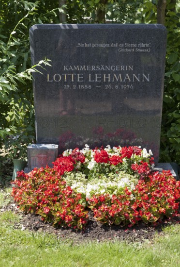 Tomb of Lotte Lehmann, 1888-1976, singer