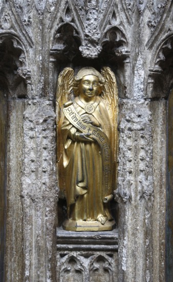 Angel at the tomb of Richard Beauchamp, Earl of Warwick, 1382-1439, St., Saint, Saint