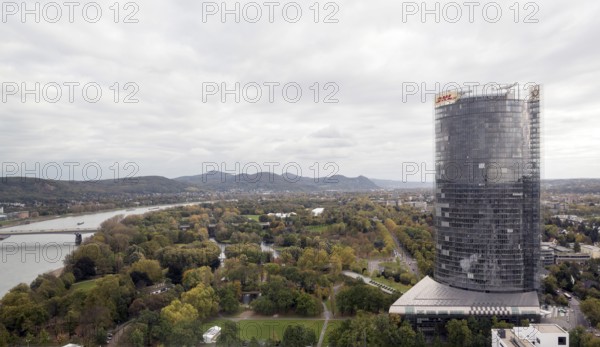 Posttower, built 2000-2002 by Murphy/Jahn, view from the former parliamentary tower Langer Eugen,