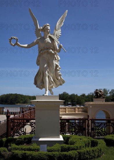 Victoria above the Orangery, design 1837 by C. D. Rauch, zinc casting for Schwerin from 1857 lost,