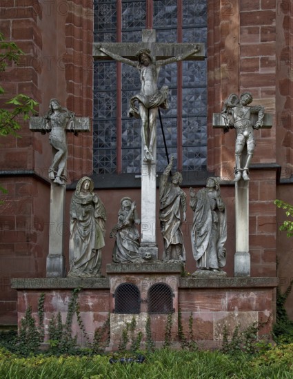 Copy of the crucifixion group by Hans Backofen, after 1509, outside on the north transept, original