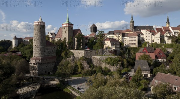 From the left: Burgwasserturm, Alte Wasserkunst, Michaeliskirche, cathedral and town hall tower, St