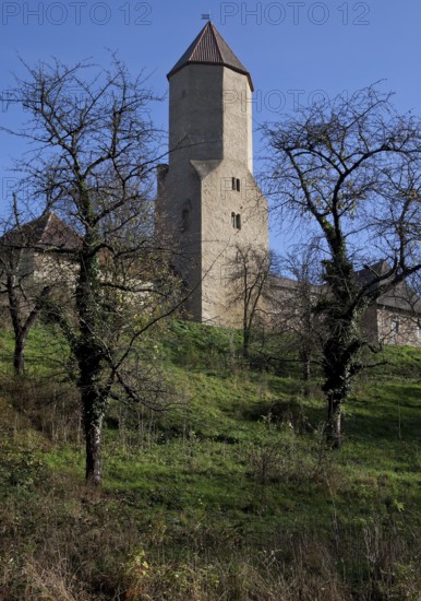 Noble castle begun at the beginning of the 12th century, later an Anhalt office and domain, partial