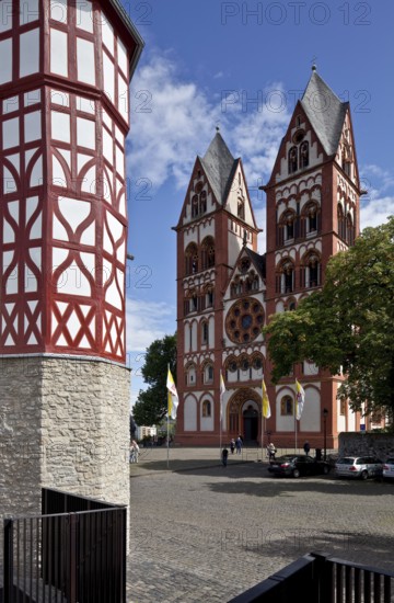 Limburg an der Lahn, cathedral, west facade from west-southwest left half-timbered tower of