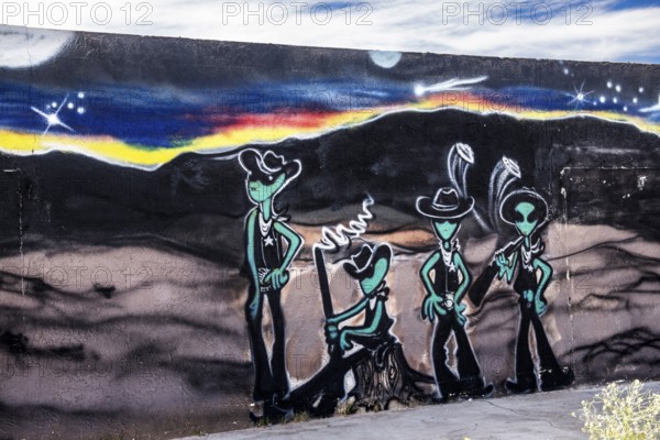 Mural with aliens, E.T. Fresh Jerky Shop, Extraterrestrial Highway, Rachel, Nevada, USA, North