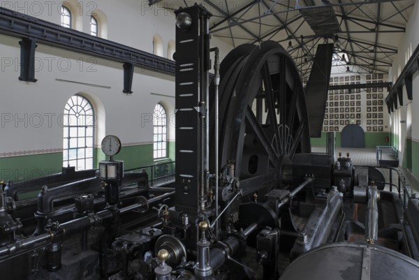 Hoisting machine building, restored hoisting machine from shaft 1, in the centre of the picture the